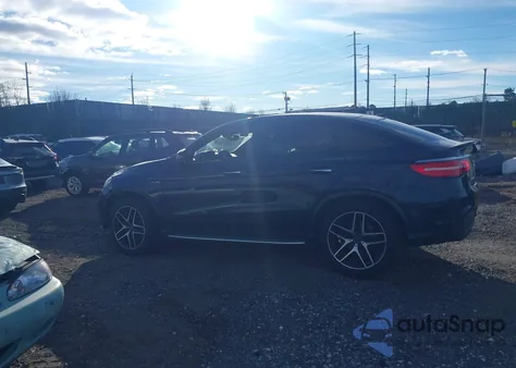 2019 Mercedes-Benz Amg Gle 43 Coupe 4Matic z USA, uszkodzony, nr VIN 4JGED6EB5KA135667